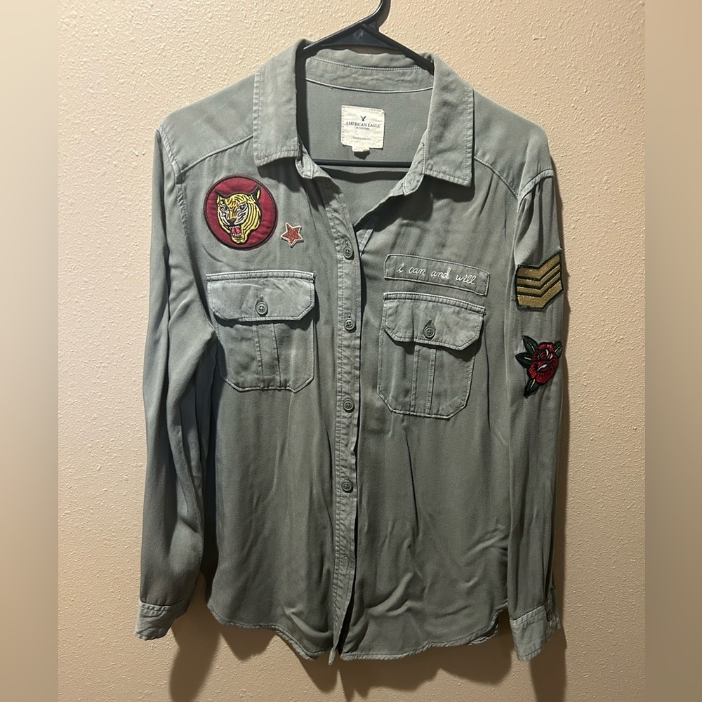 Long sleeve button down with‎ patches